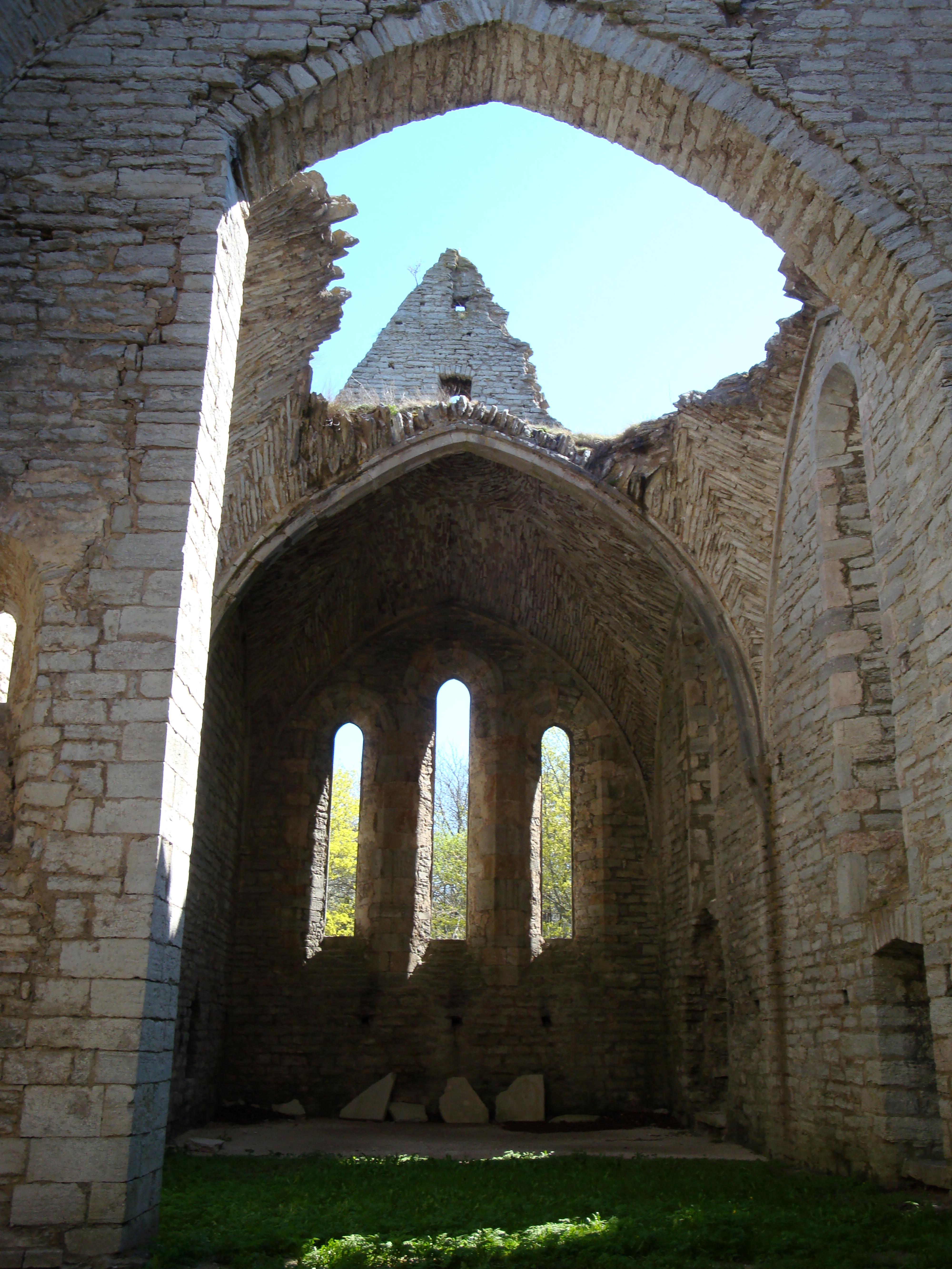 Interiör från Sankt Görans kyrkoruin