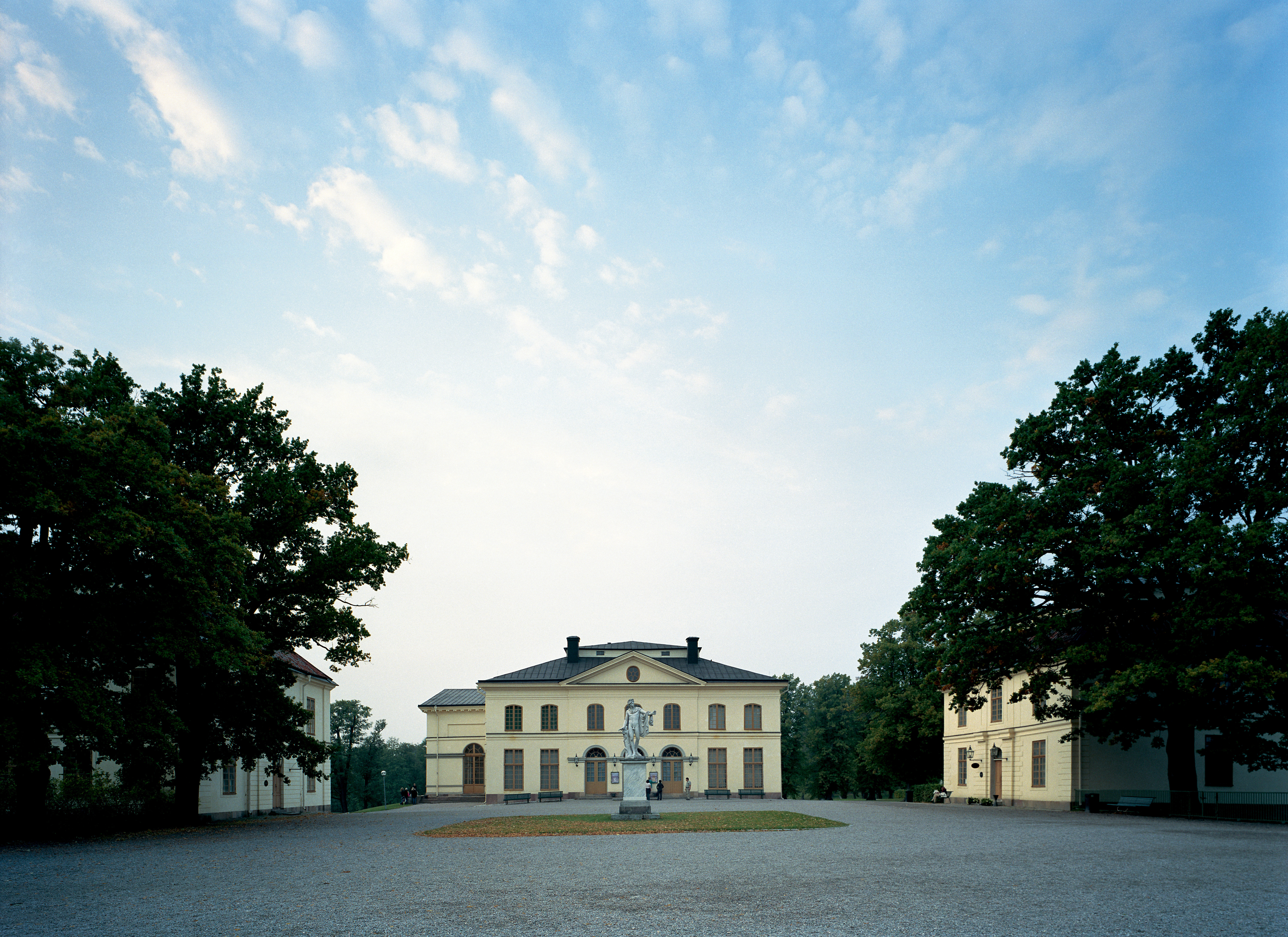 Teaterplan vid Drottningholm. Gustav den tredjes teater och paviljonger.