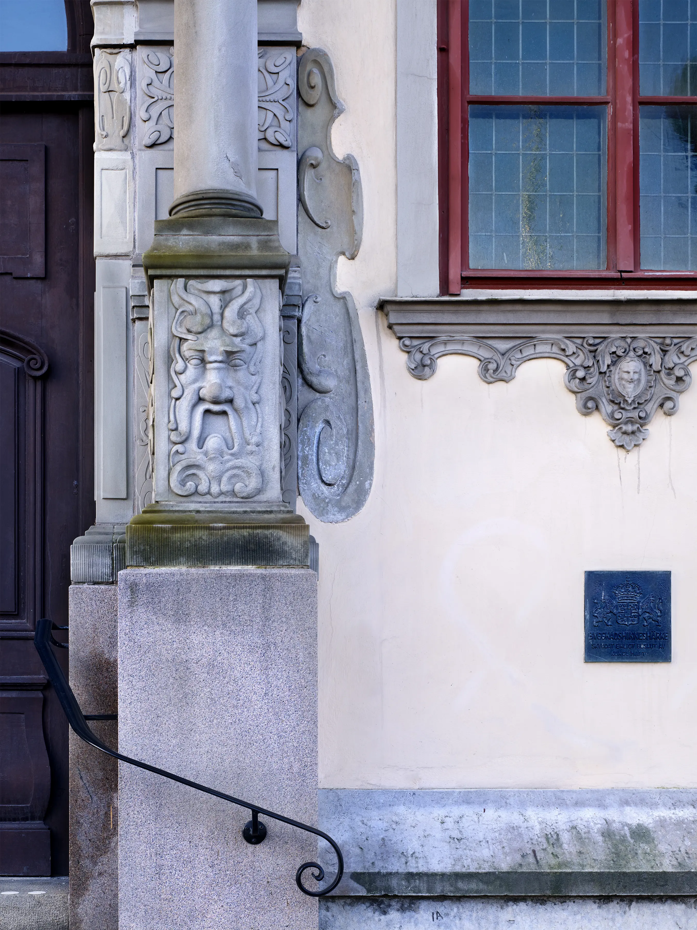 Detalj av fasaden på Göteborgs residens.