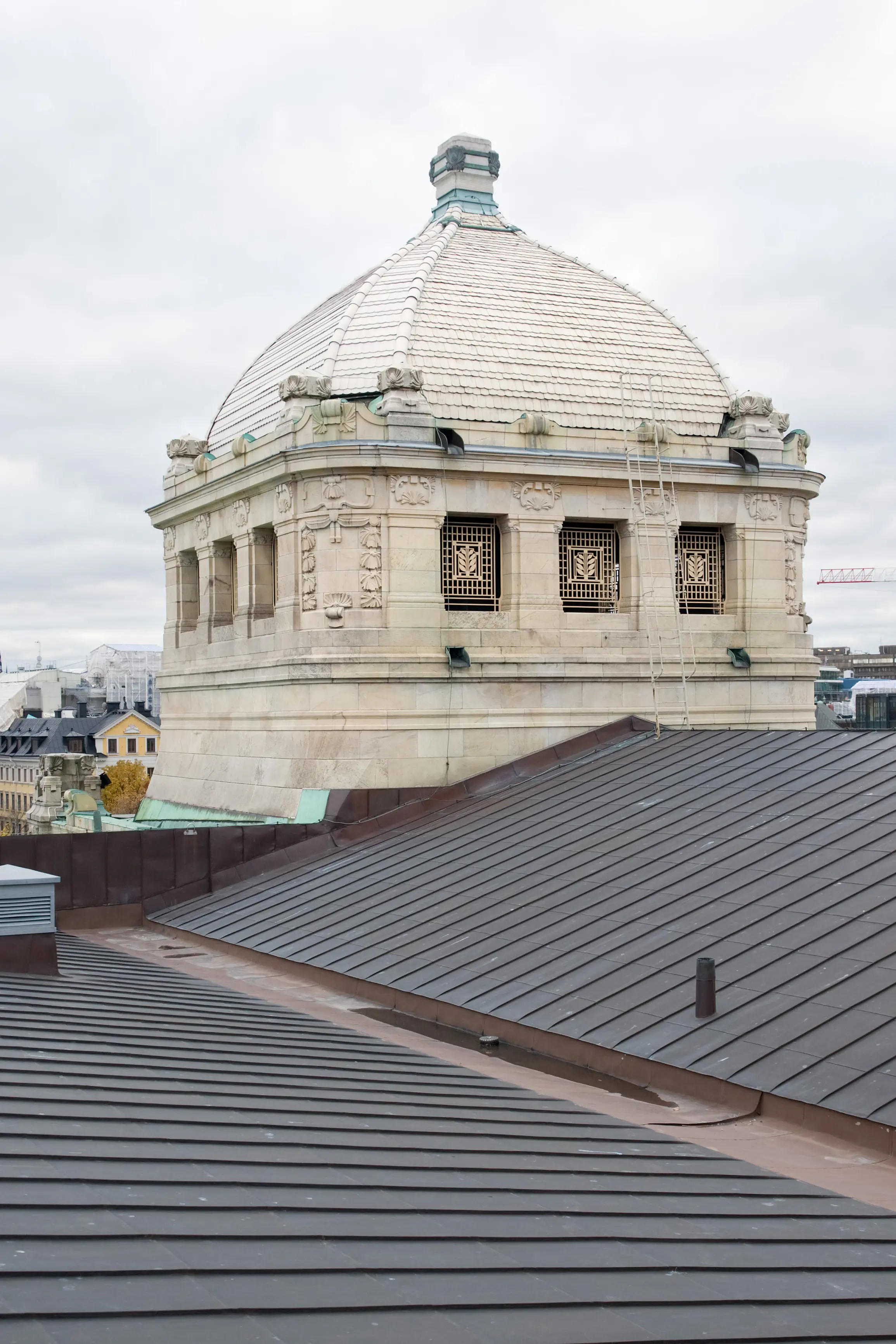 Exteriör, dramatiska teatern i Stockholm. Takkupolen.