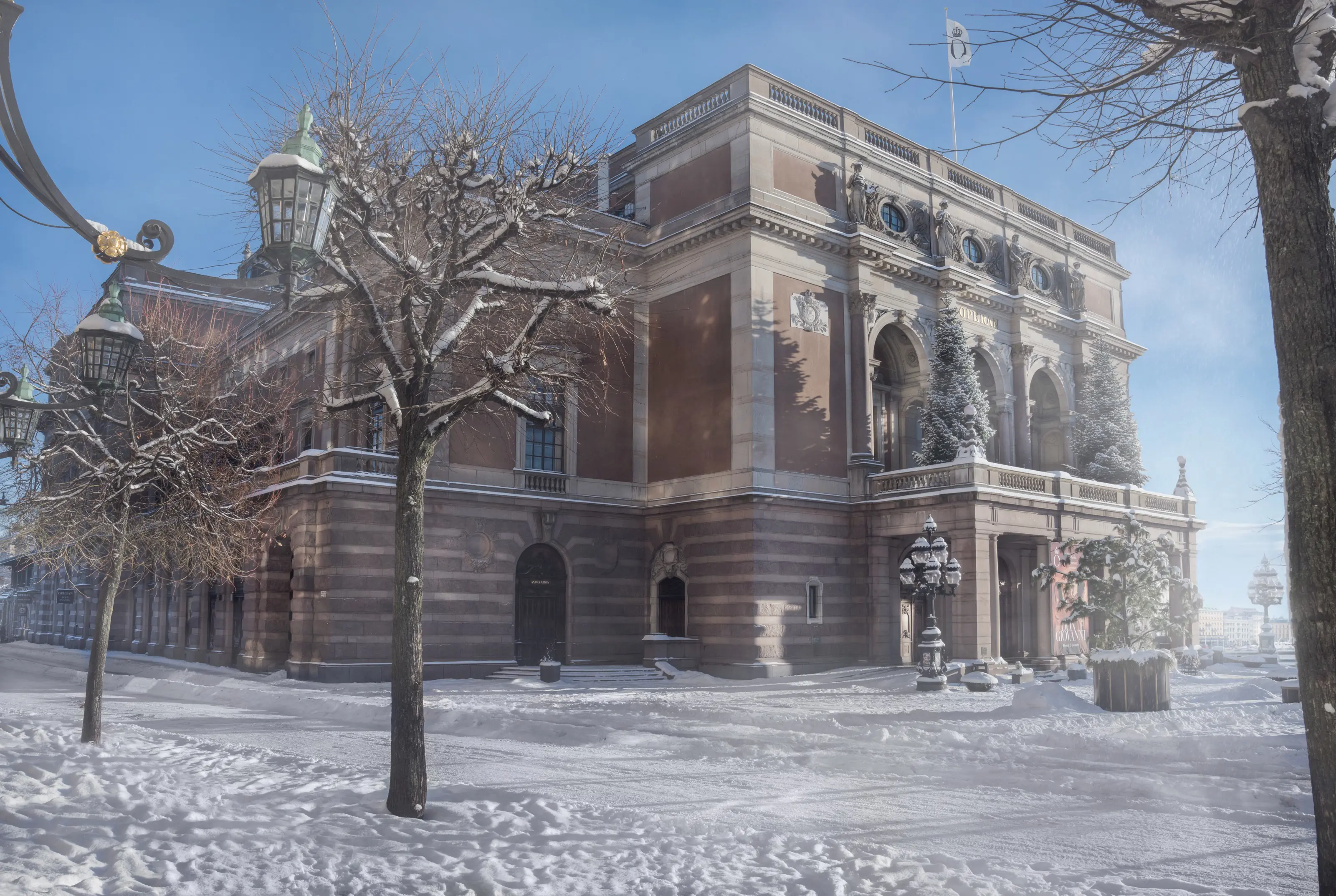 Operabyggnaden i vinterskrud