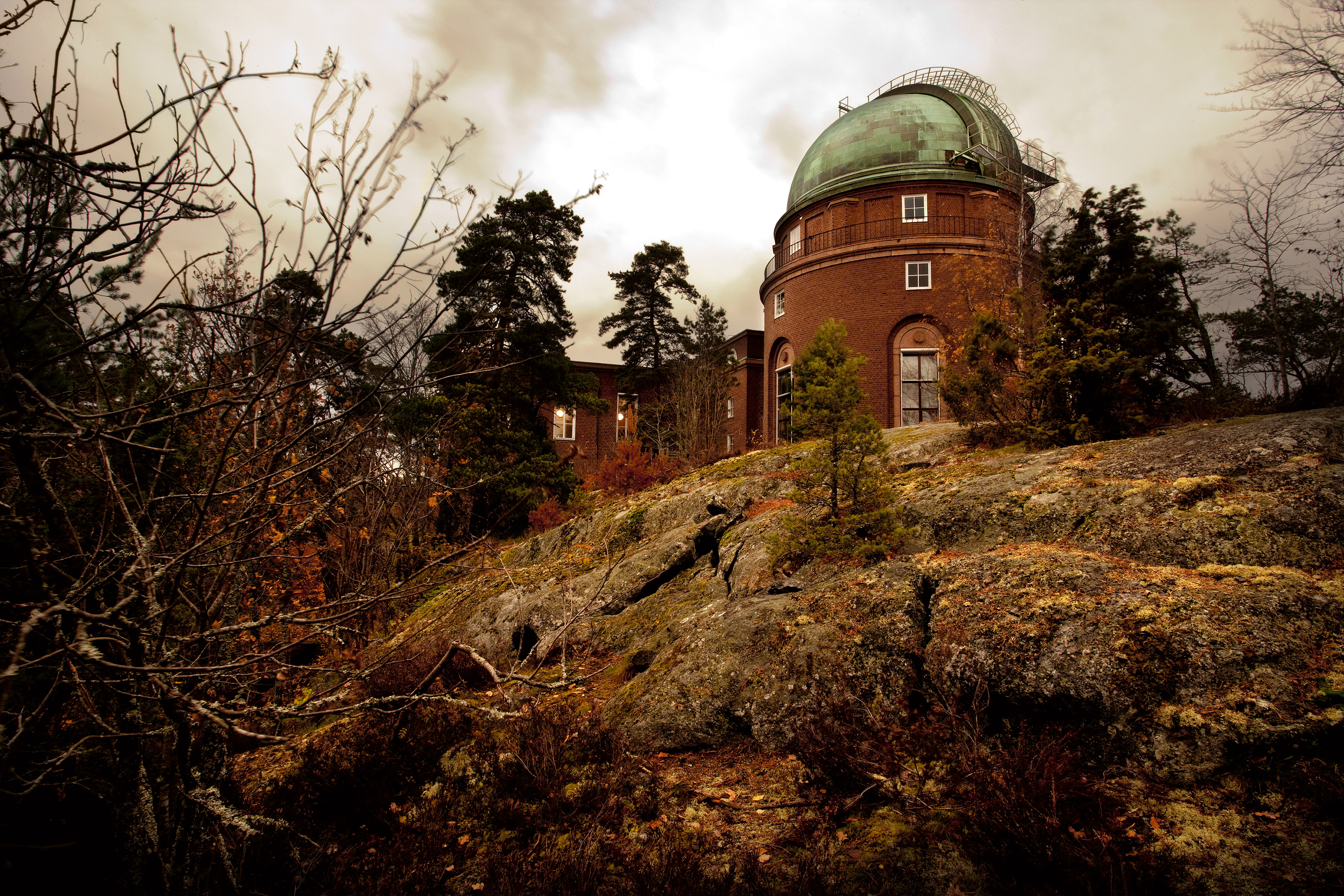 Vy över Stockholms observatorium i Saltsjöbaden