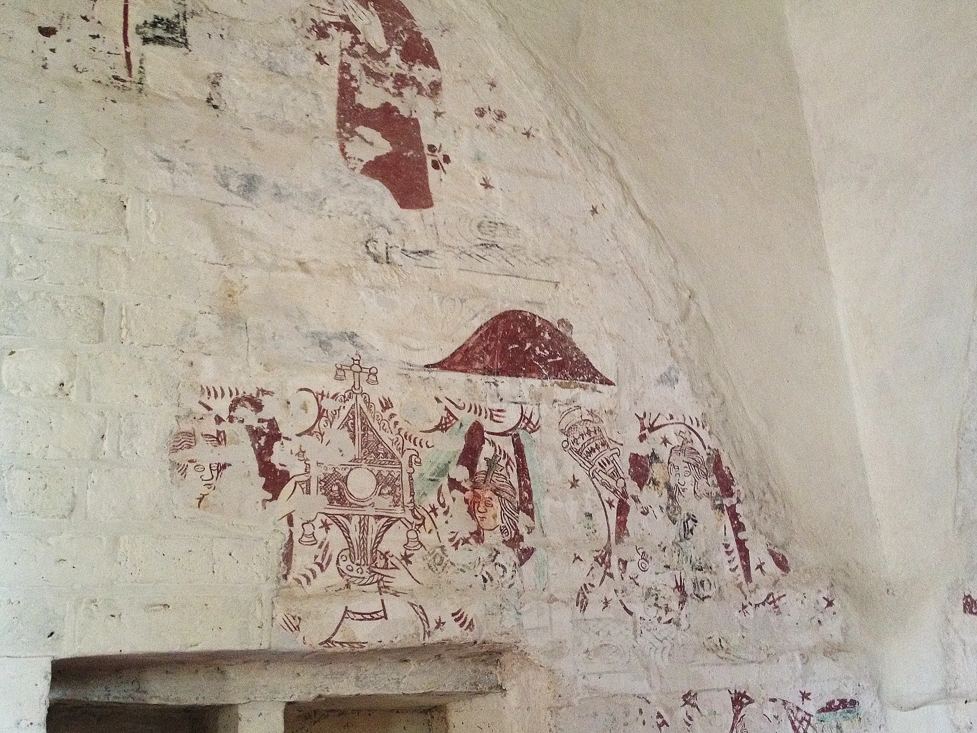 Restaurerade medel-tida väggmålningar i Araslövs gamla kyrka.