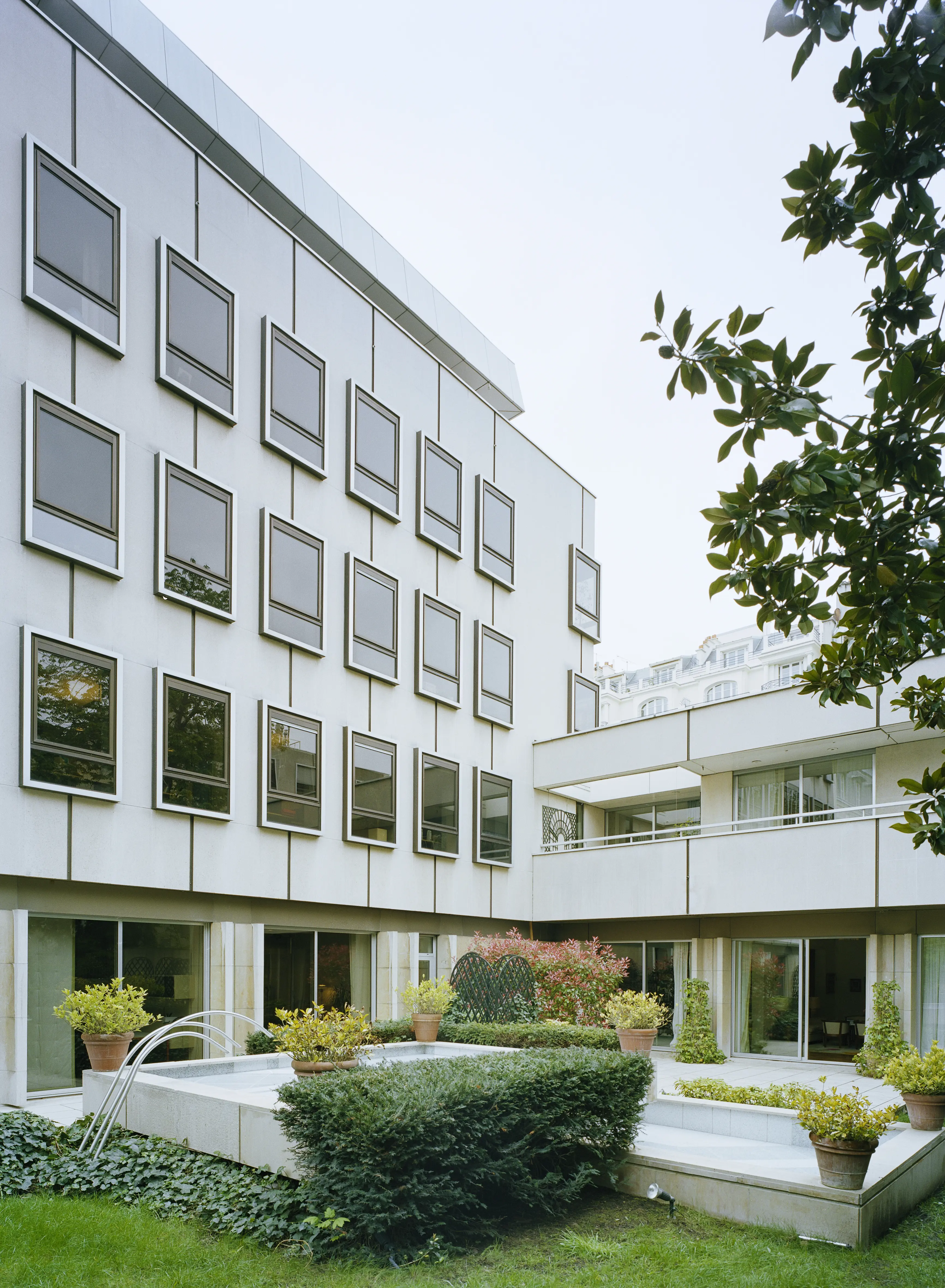 Ambassade i Paris. Trädgården