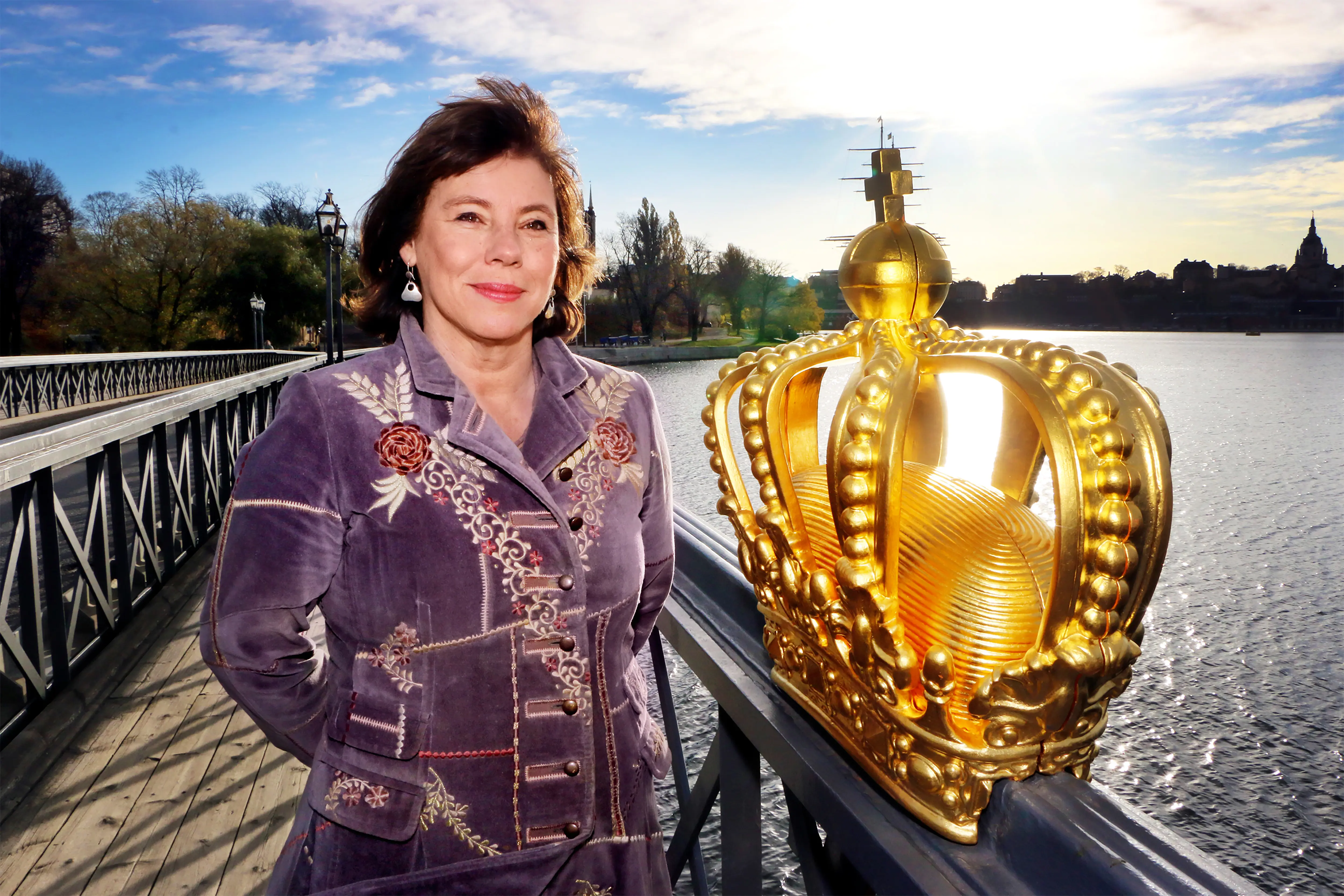 Ingrid Eiken Holmgren, generaldirektör Statens fastighetsverk på Skeppsholmsbron i Stockholm