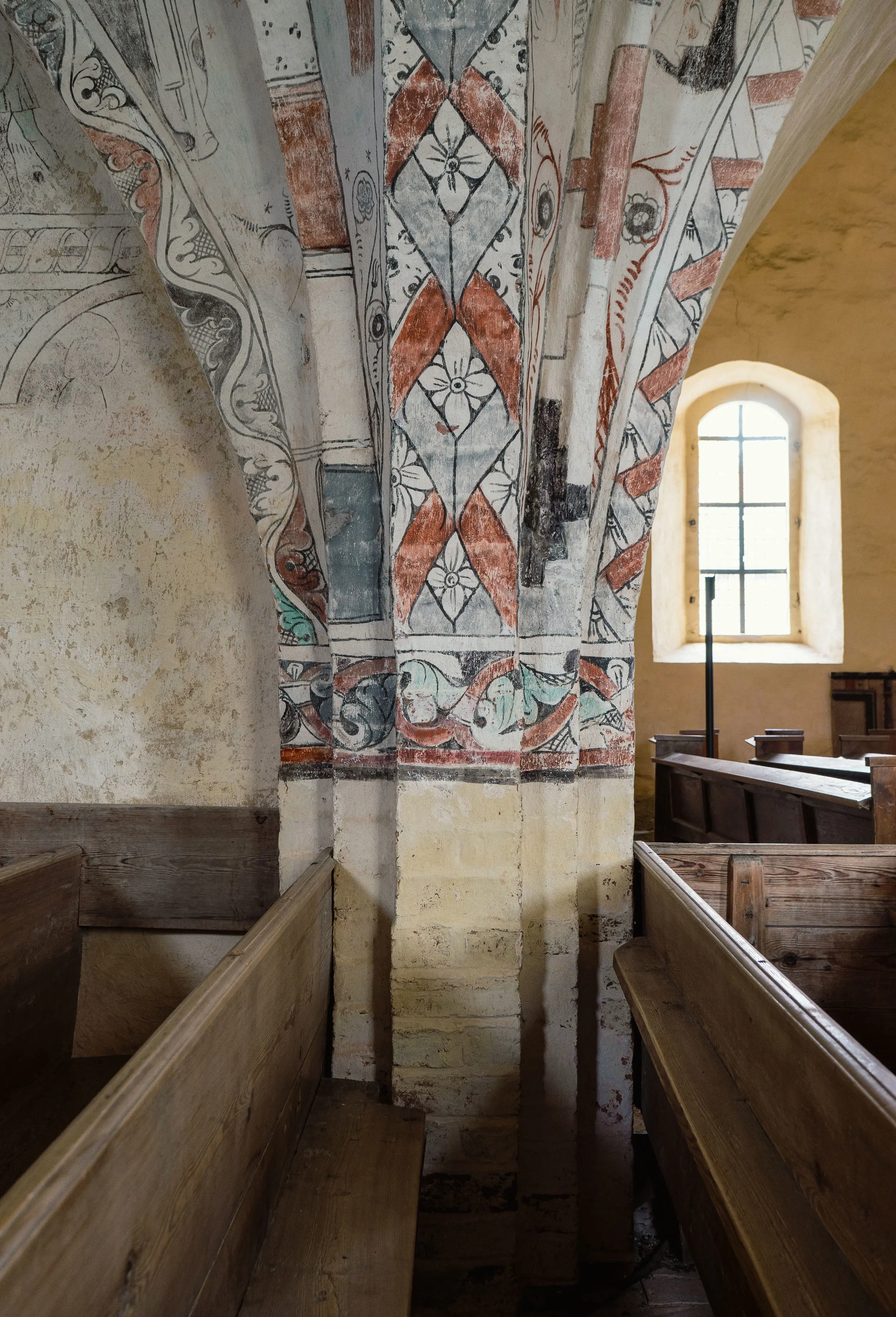 Interiör från Risinge gamla kyrka
