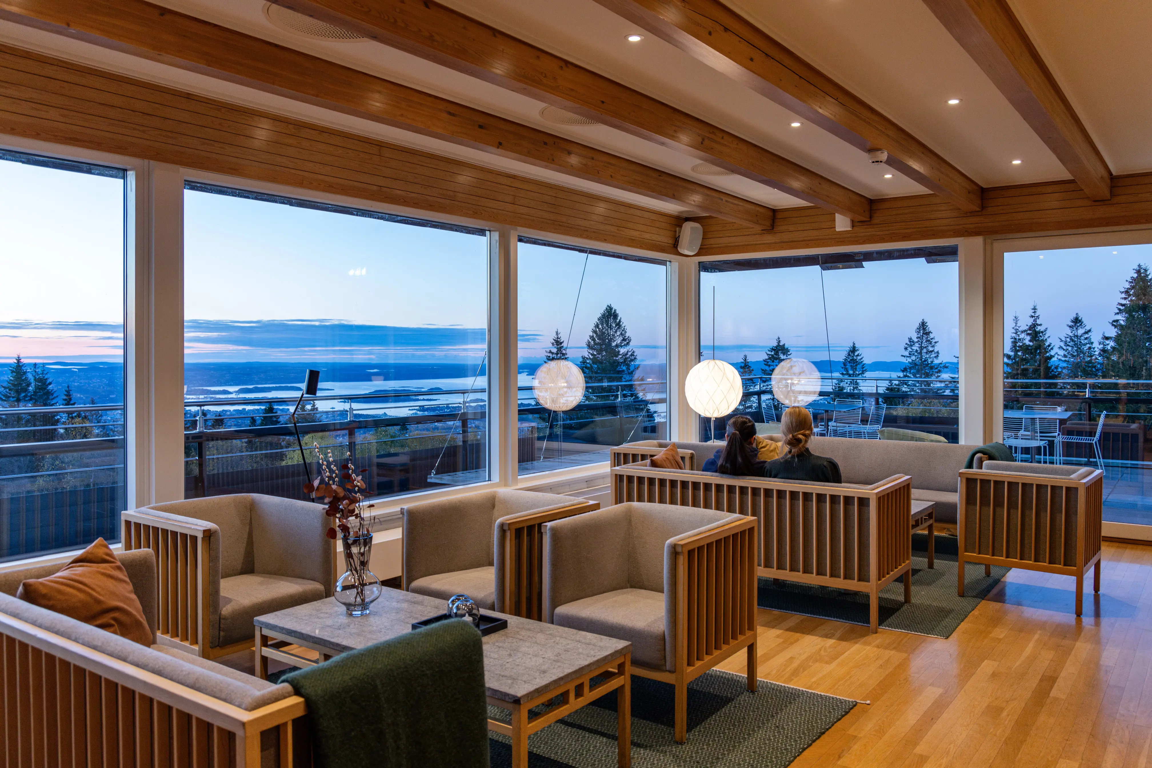 Interiör från Voksenåsen.