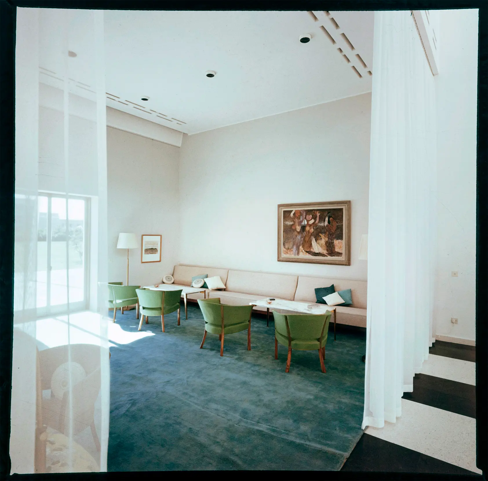 Salongen i ursprunglit utförande 1959 i den svenska ambassaden i New Delhi