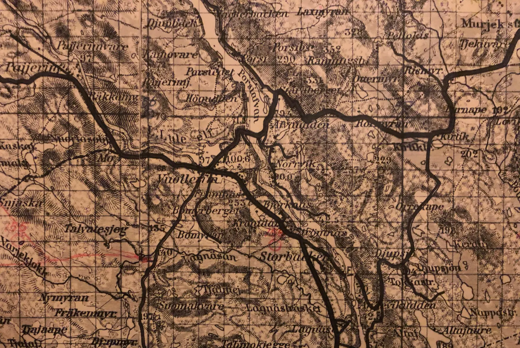 En gammal karta visar Luleälven och Vuollerim.