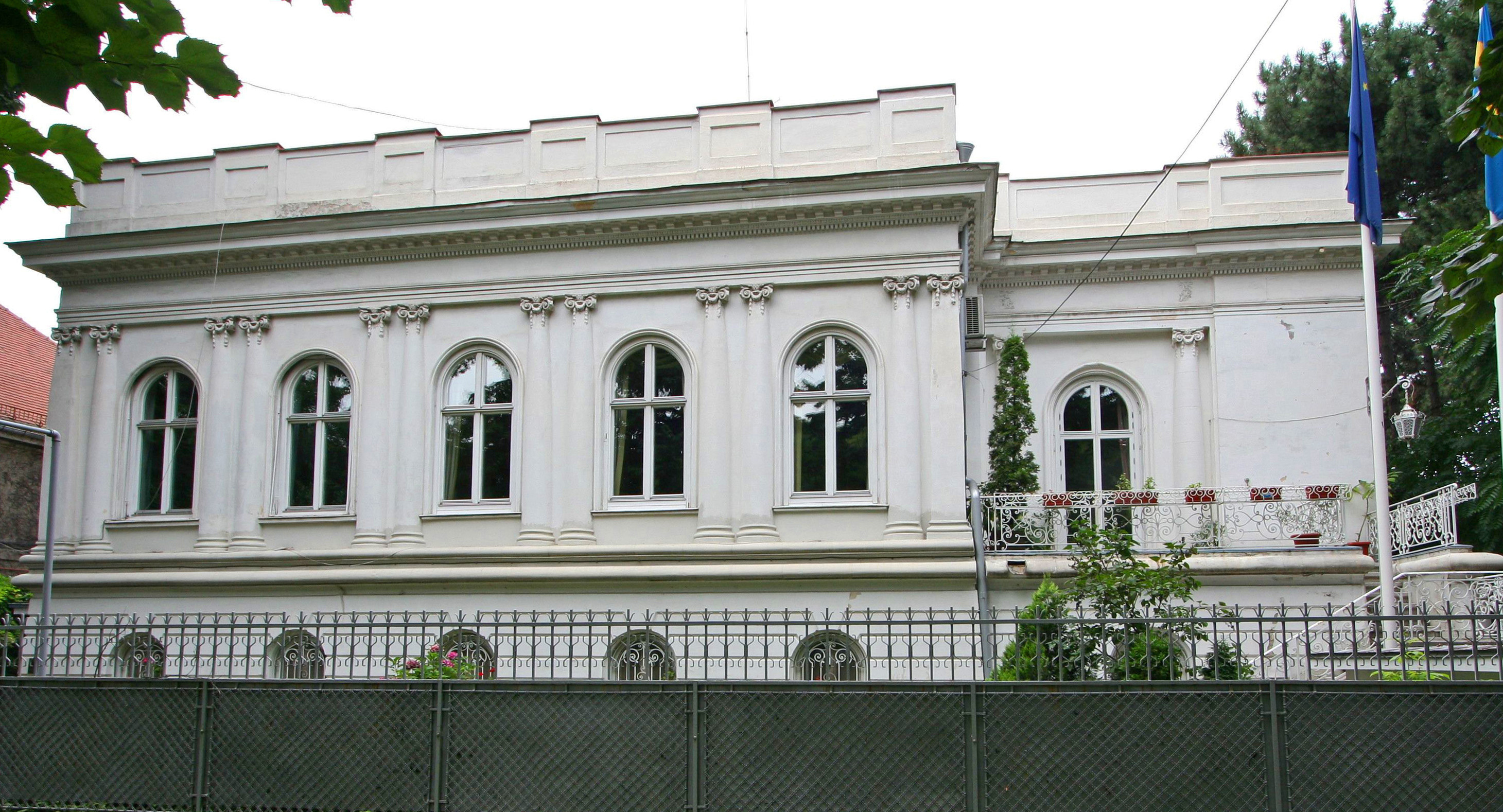 Ambassadanläggningen i Bukarest
