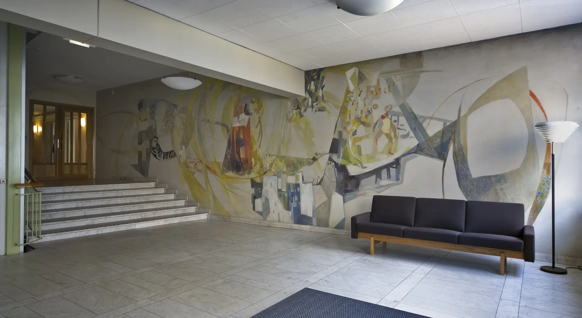 Konstnärlig utsmyckning på en av residensets innerväggar.