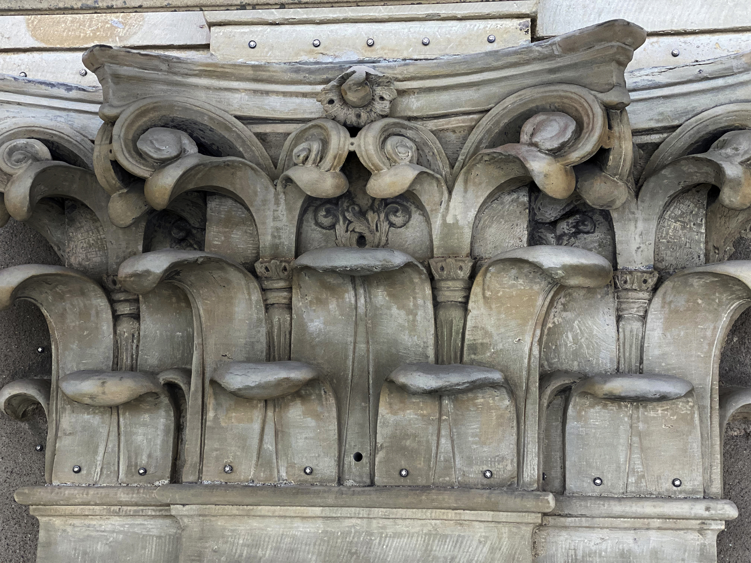 Detalj kapitäl Stockholms slotts fasad