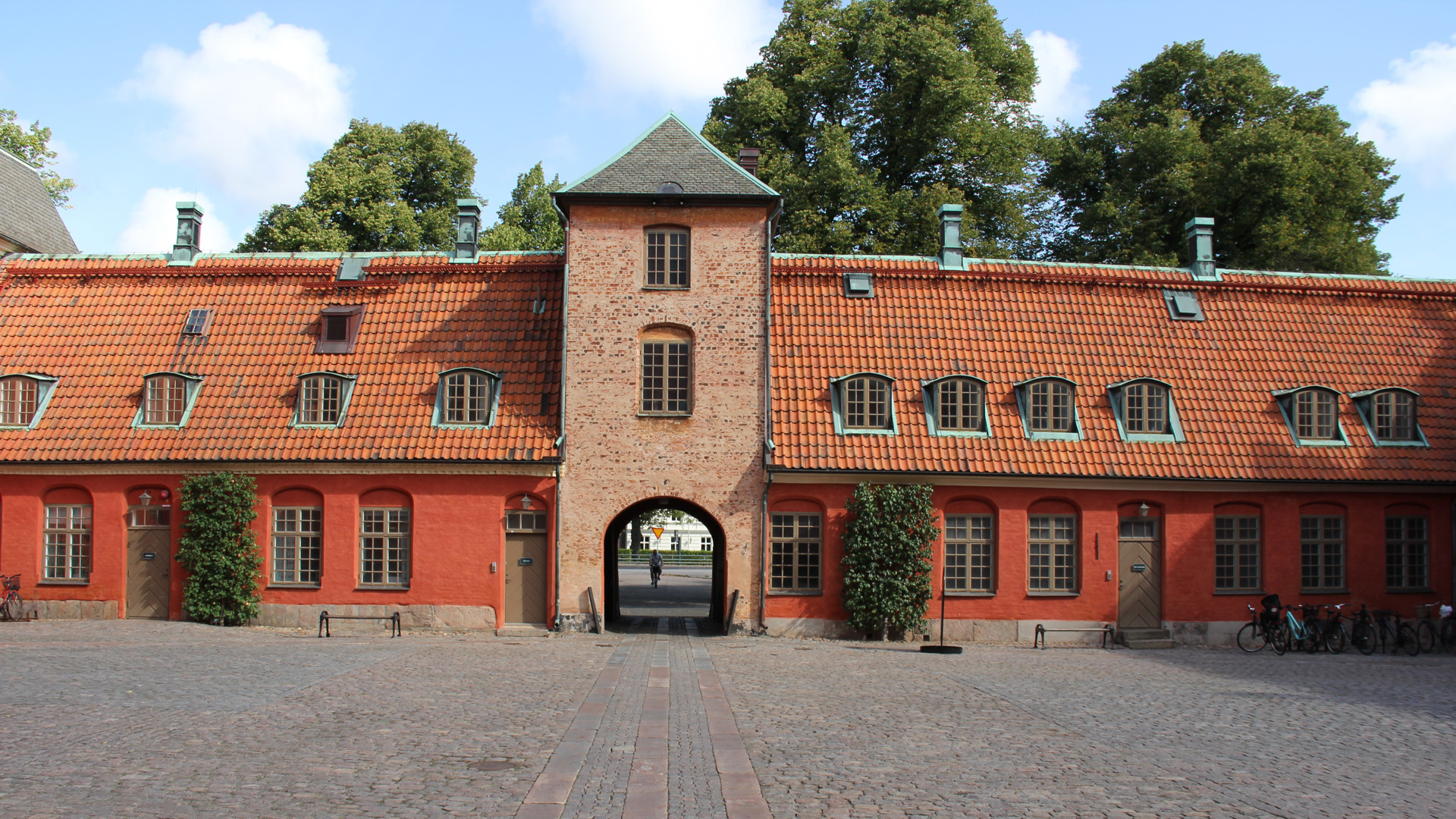 Torn med portal på Halmstad slott